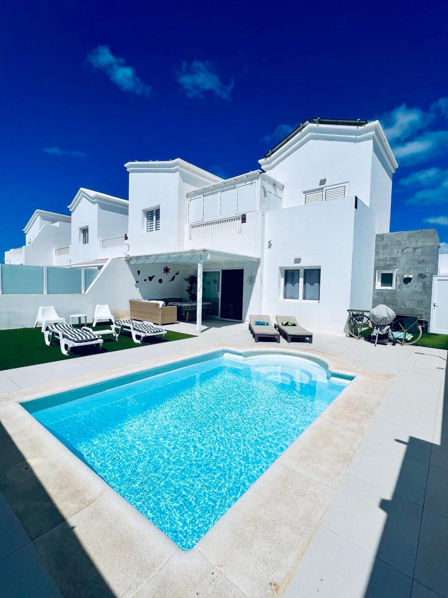 Lovely Villa Sanmar, Heated Pool Плайя-Бланка Екстер'єр фото